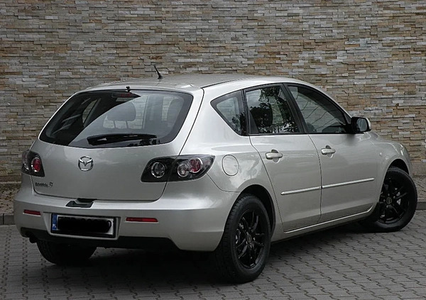 Mazda 3 cena 13800 przebieg: 144300, rok produkcji 2007 z Kępno małe 529